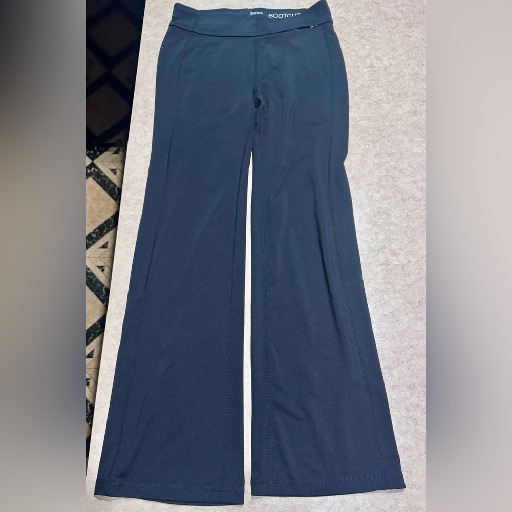Boot cut yoga pants